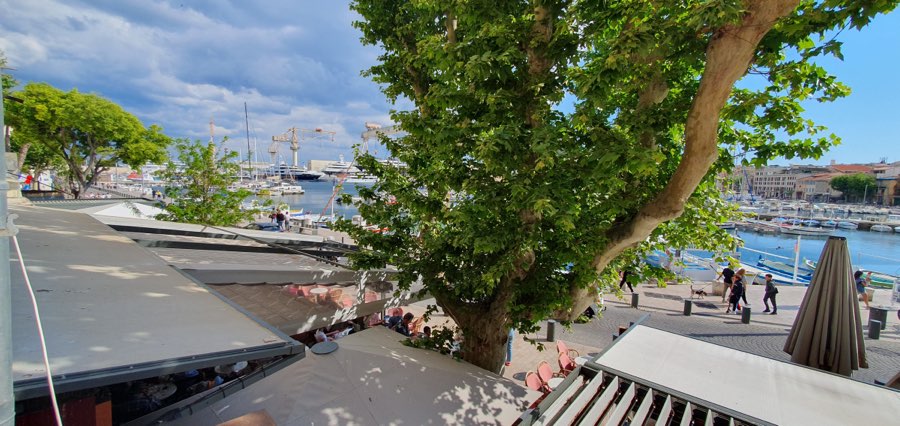RARE studio La Ciotat vue directe Vieux Port