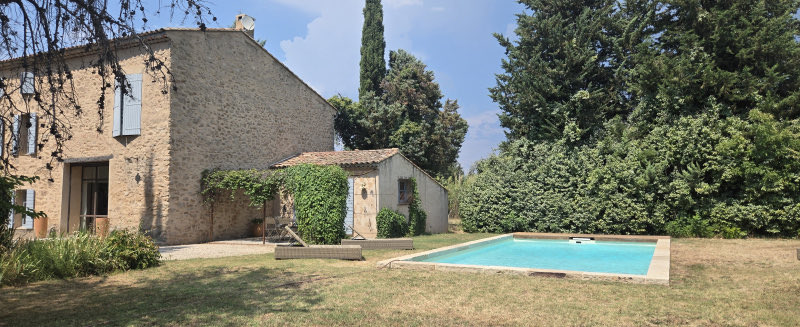 Superbe mas rénové avec piscine + option de parcelle détachable à Trets (13)