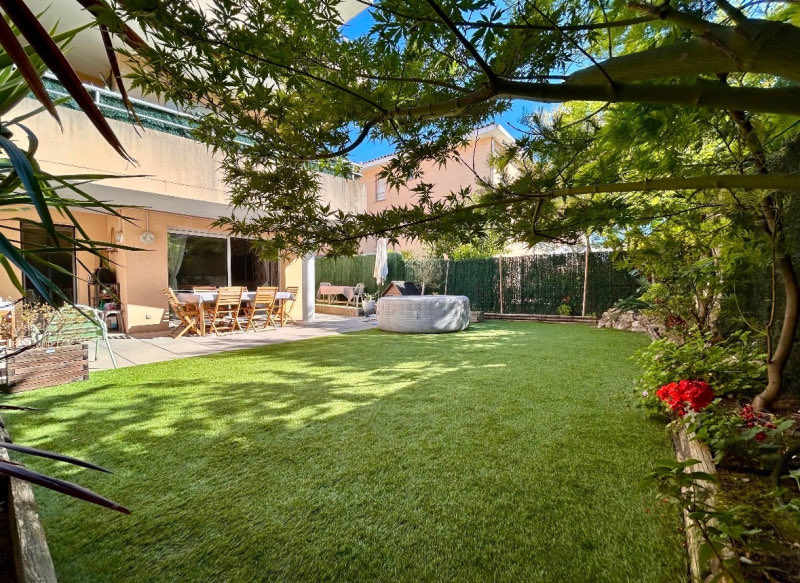 T3 de 72 avec jardin de 108 m2 et garage